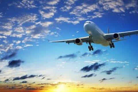 Restrizioni policy bagagli a mano in aereo, U.Di.Con.: “Bene le misure sanitarie ma senza costi aggiuntivi per i consumatori”