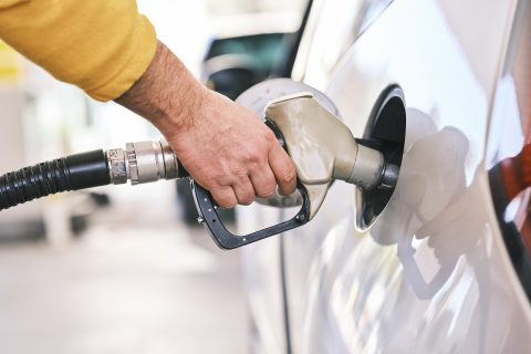 Prezzi carburante, U.Di.Con.: “Il Governo intervenga concretamente congelando l’incremento delle accise!”