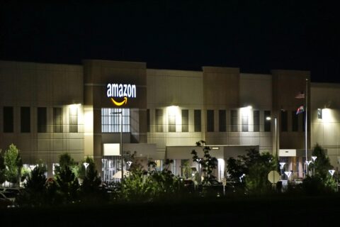 Multa Amazon, Udicon: “Un segnale forte per la trasparenza nel commercio online”